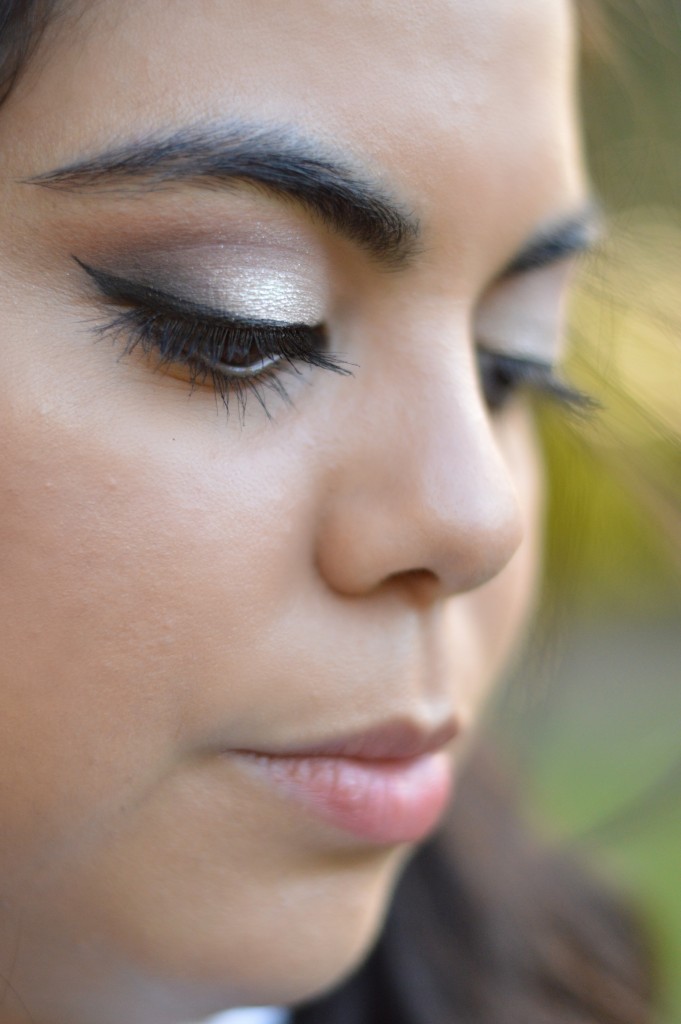 Smokey Eye Makeup - Let's Fall in Love Blog
